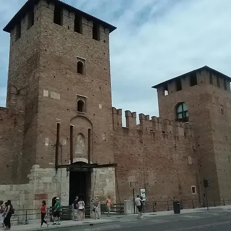 Appartamento Simona Castelnuovo del Garda Exterior photo